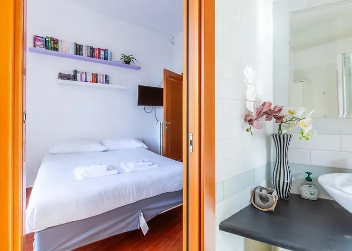 Apartment White Taranto